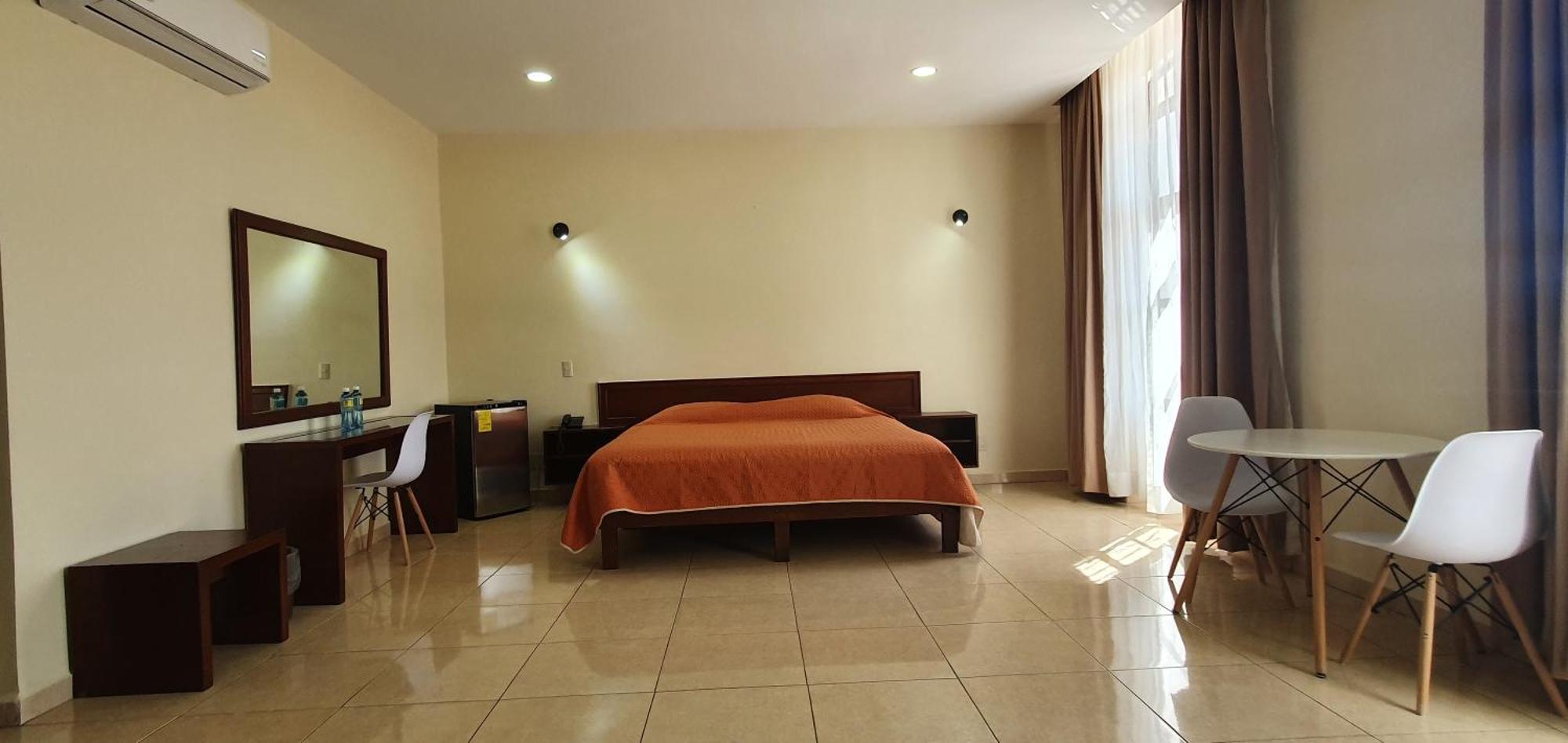 Hotel Fiesta Altena Tepatitlan de Morelos Εξωτερικό φωτογραφία