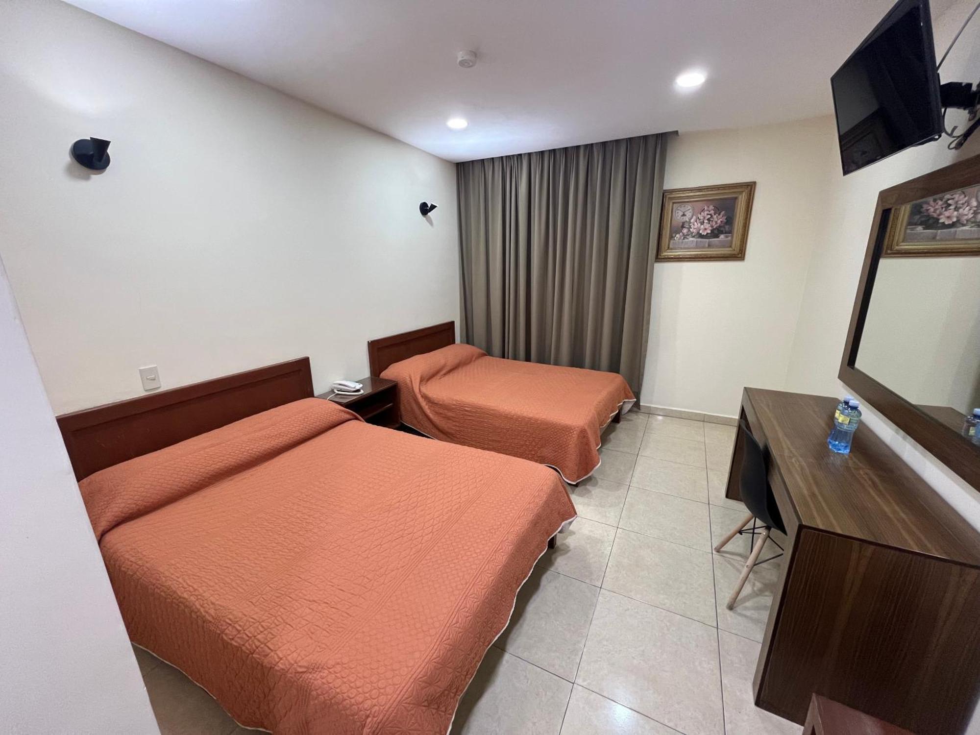 Hotel Fiesta Altena Tepatitlan de Morelos Εξωτερικό φωτογραφία