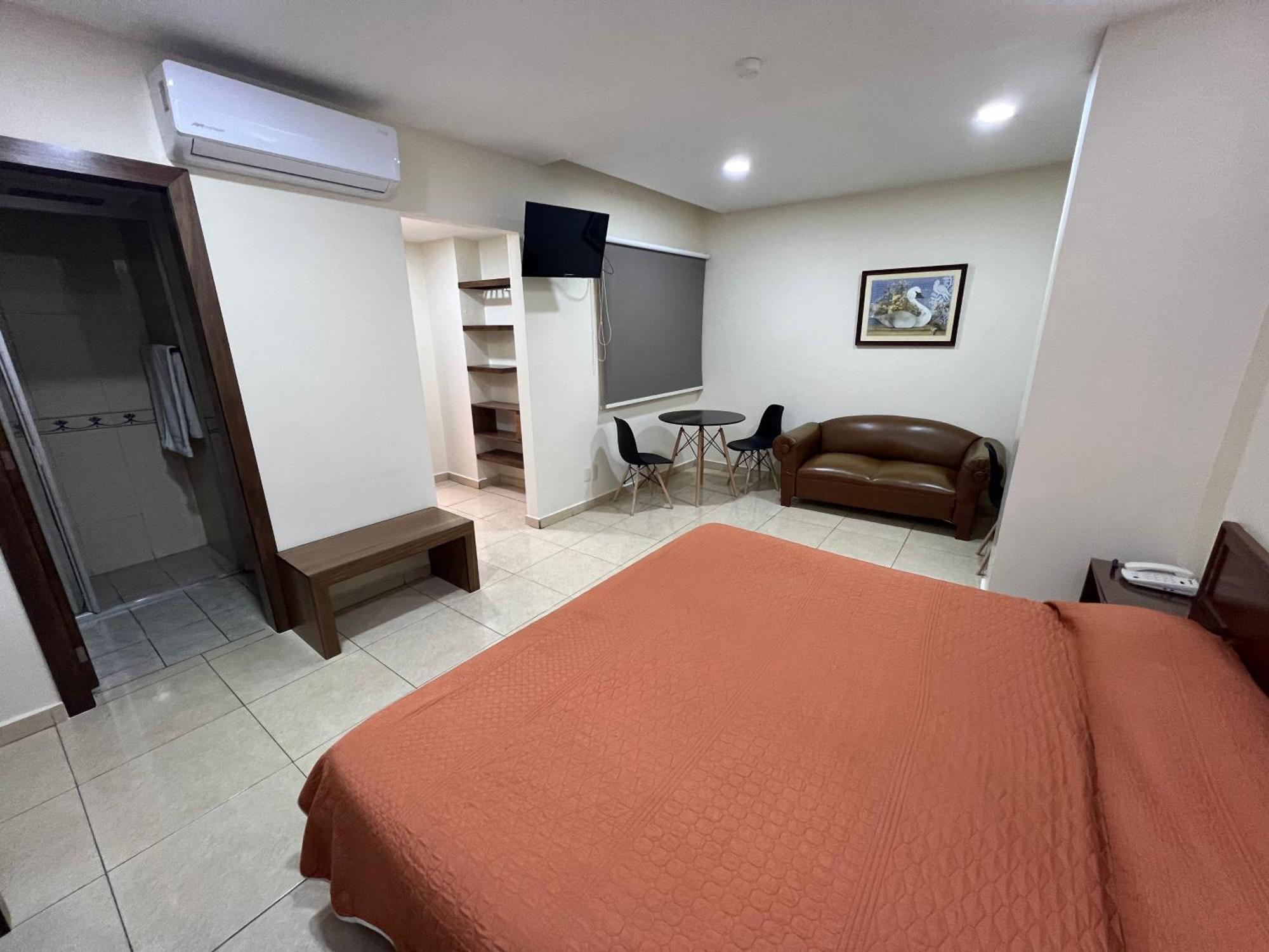 Hotel Fiesta Altena Tepatitlan de Morelos Εξωτερικό φωτογραφία