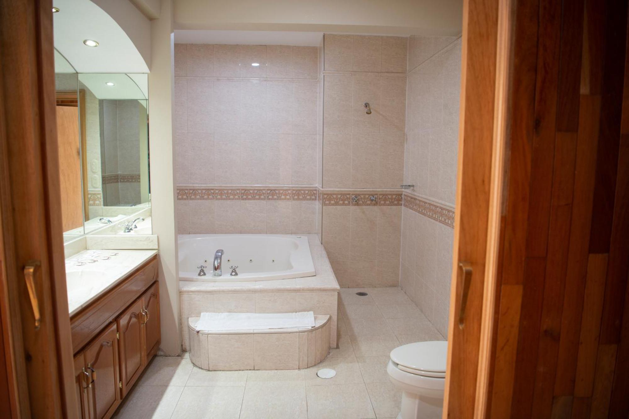 Hotel Fiesta Altena Tepatitlan de Morelos Εξωτερικό φωτογραφία